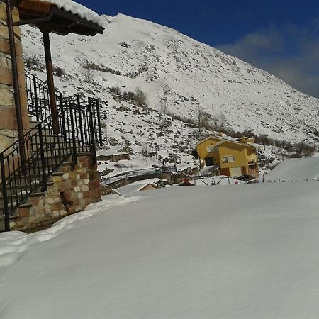 Apartamentos Rurales El Tio Pablo Picos De Europa Tresviso Eksteriør bilde
