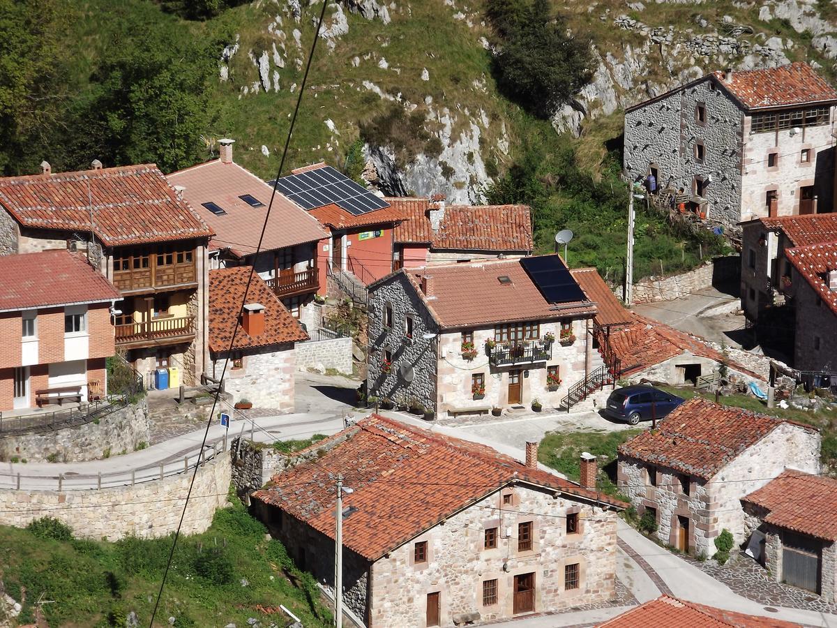 Apartamentos Rurales El Tio Pablo Picos De Europa Tresviso Eksteriør bilde